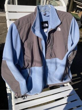 The North Face Women’s Retro Denali Hoodie Fleece Jacket